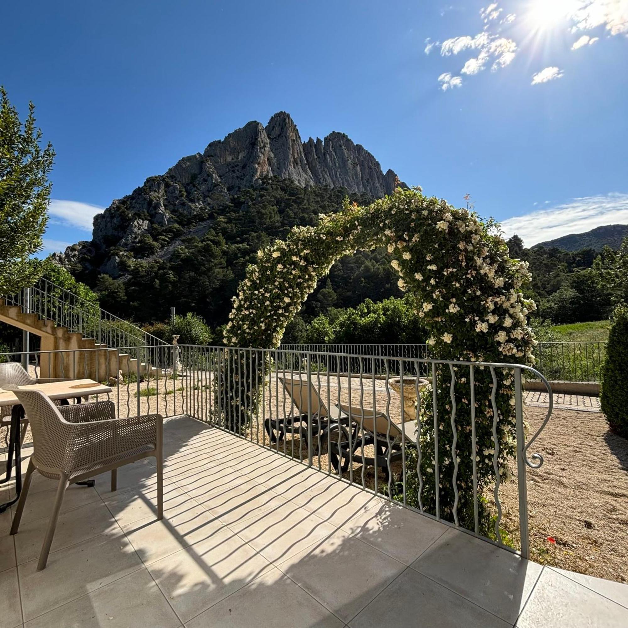 Domaine Saint Julien Hotel Buis-les-Baronnies Exterior photo